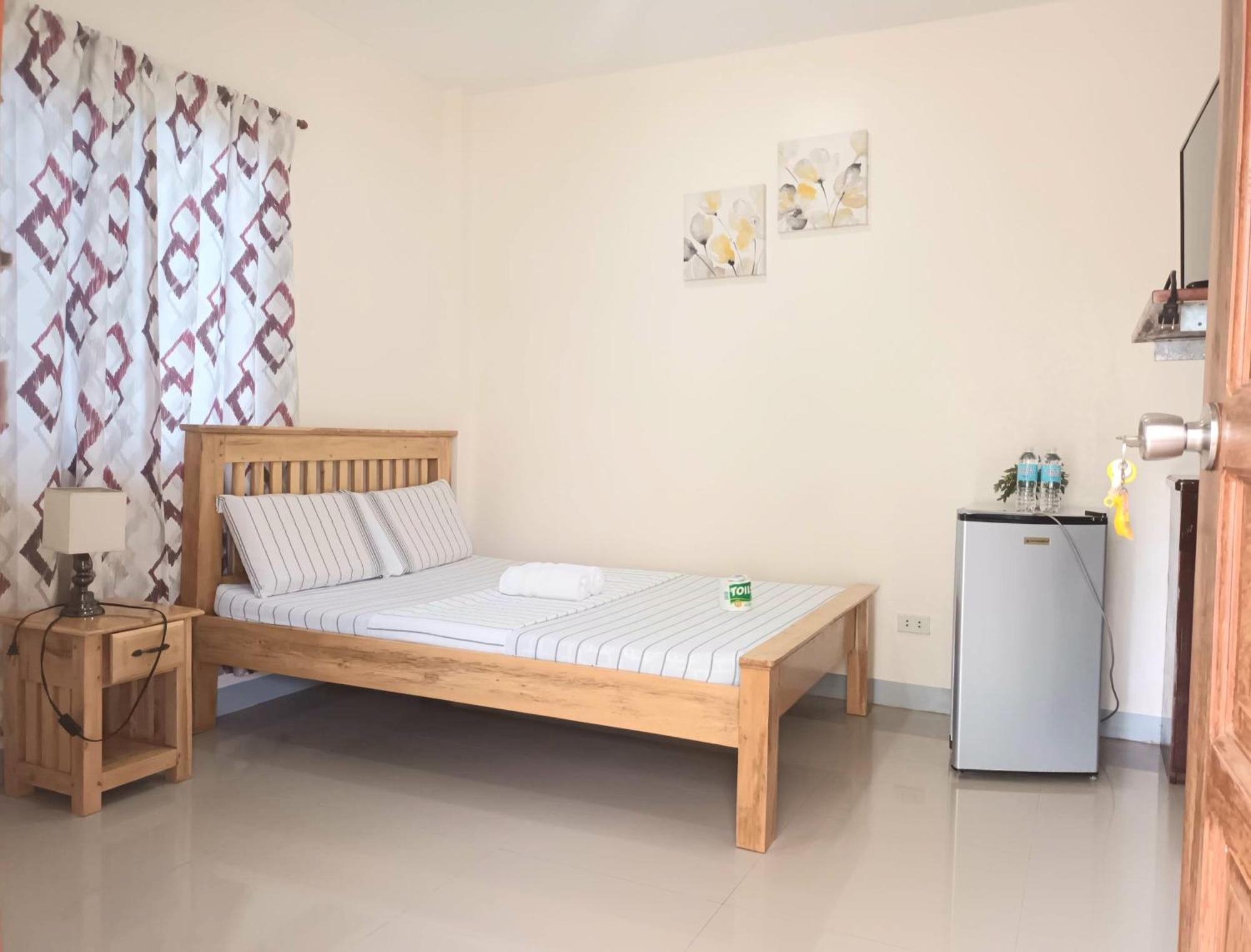 Grae'S Apartelle Moalboal Exterior foto
