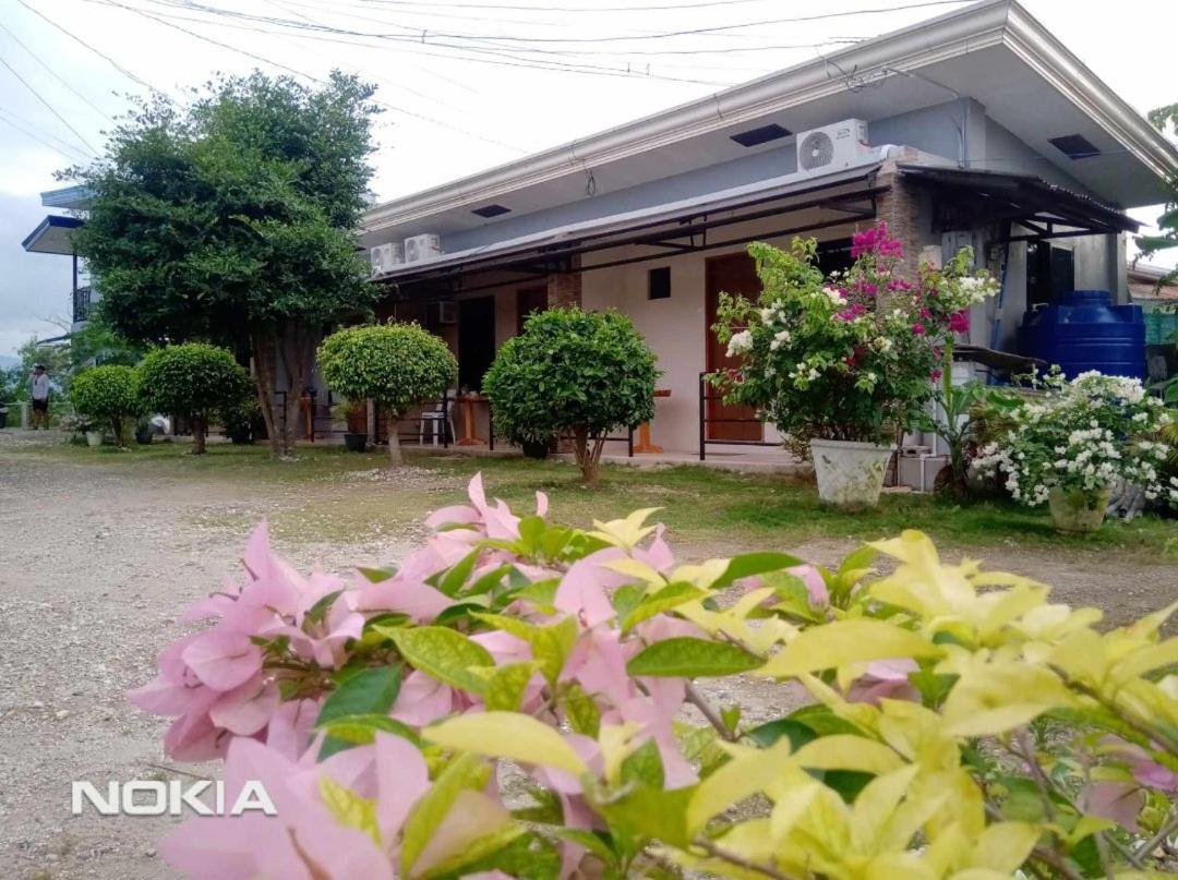 Grae'S Apartelle Moalboal Exterior foto
