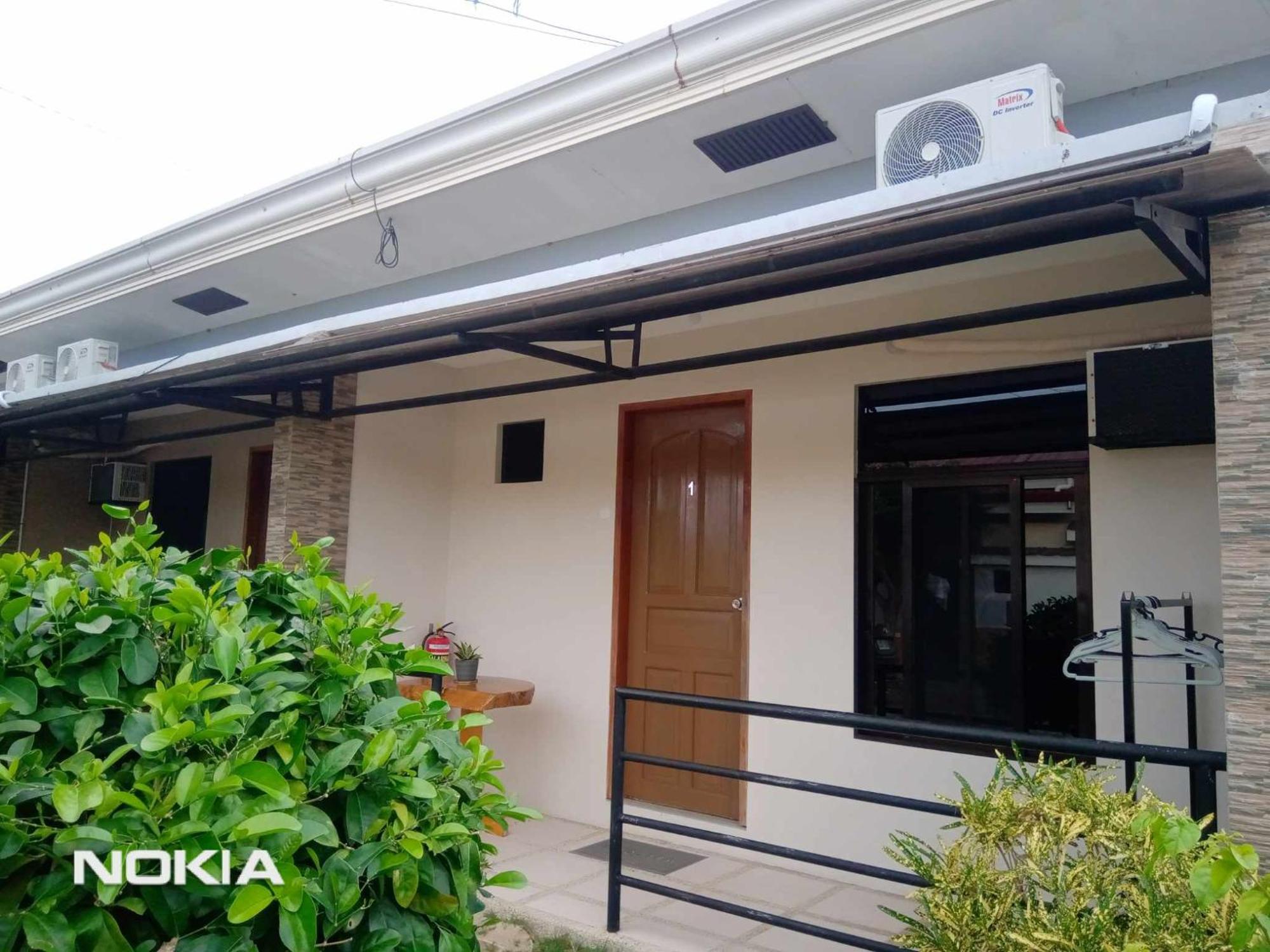 Grae'S Apartelle Moalboal Exterior foto